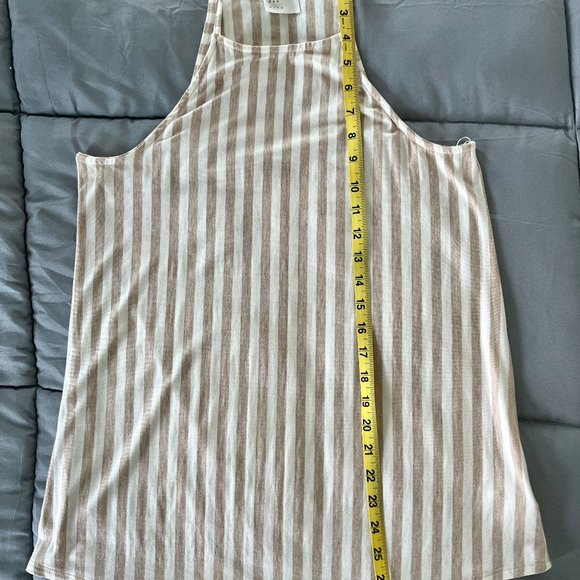 Dee Elly Doriah Brushed Knit Halter - Picture 6 of 6